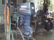 SLIGHTLY USED YAMAHA OUTBOARD MOTOR ENGINE FOR SALE ! !